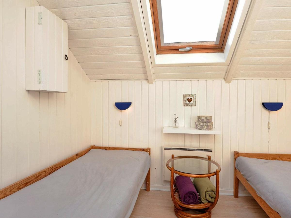 8 Person Holiday Home In Hejls מראה חיצוני תמונה