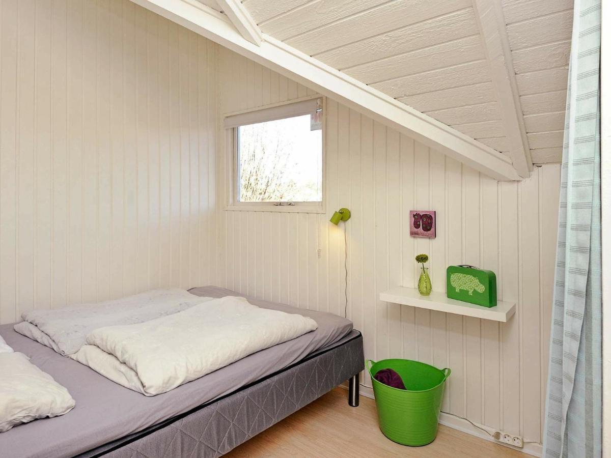 8 Person Holiday Home In Hejls מראה חיצוני תמונה